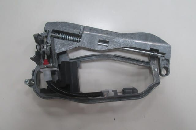 BMW X5- E53- 00/03/04/06; ÖN KAPI DIŞ AÇMA KOL MEKANİZMASI SOL