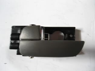 HYUNDAI ACCENT- ERA- 06/12; ÖN KAPI İÇ AÇMA KOLU SAĞ AÇIK GRİ (HUSHAN)