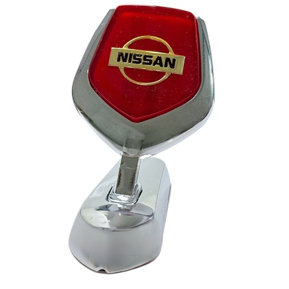 Nıssan Panjur Göbek D22 98-02 Ön (Kaput Panjur Göbeksı)(Arma)