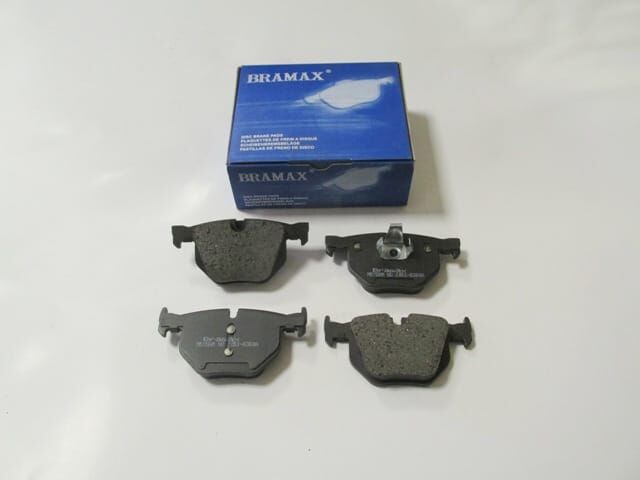 BMW X5- E70- 07/13; ARKA FREN BALATASI (KABLOSUZ)(DİSK)(121.9x58.1x16.3/121.9x59.3x16.3)(BRAMAX)