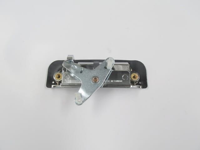 TOYOTA HILUX- PICK UP LN145- 02/05; BAGAJ KAPAĞI KOLU NİKELAJLI (TYG)